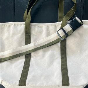 DSW Canvas Tote Bag with Olive Green Straps & Shoulder Strap NWOT